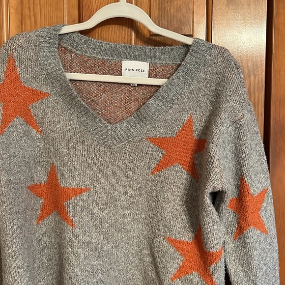 Star Sweater - Picture 2 of 3